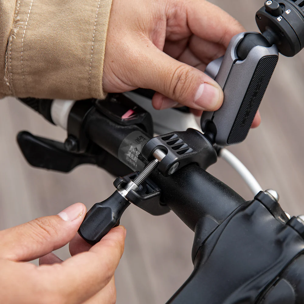 CapLock Action Camera Handlebar Mount - Image 5