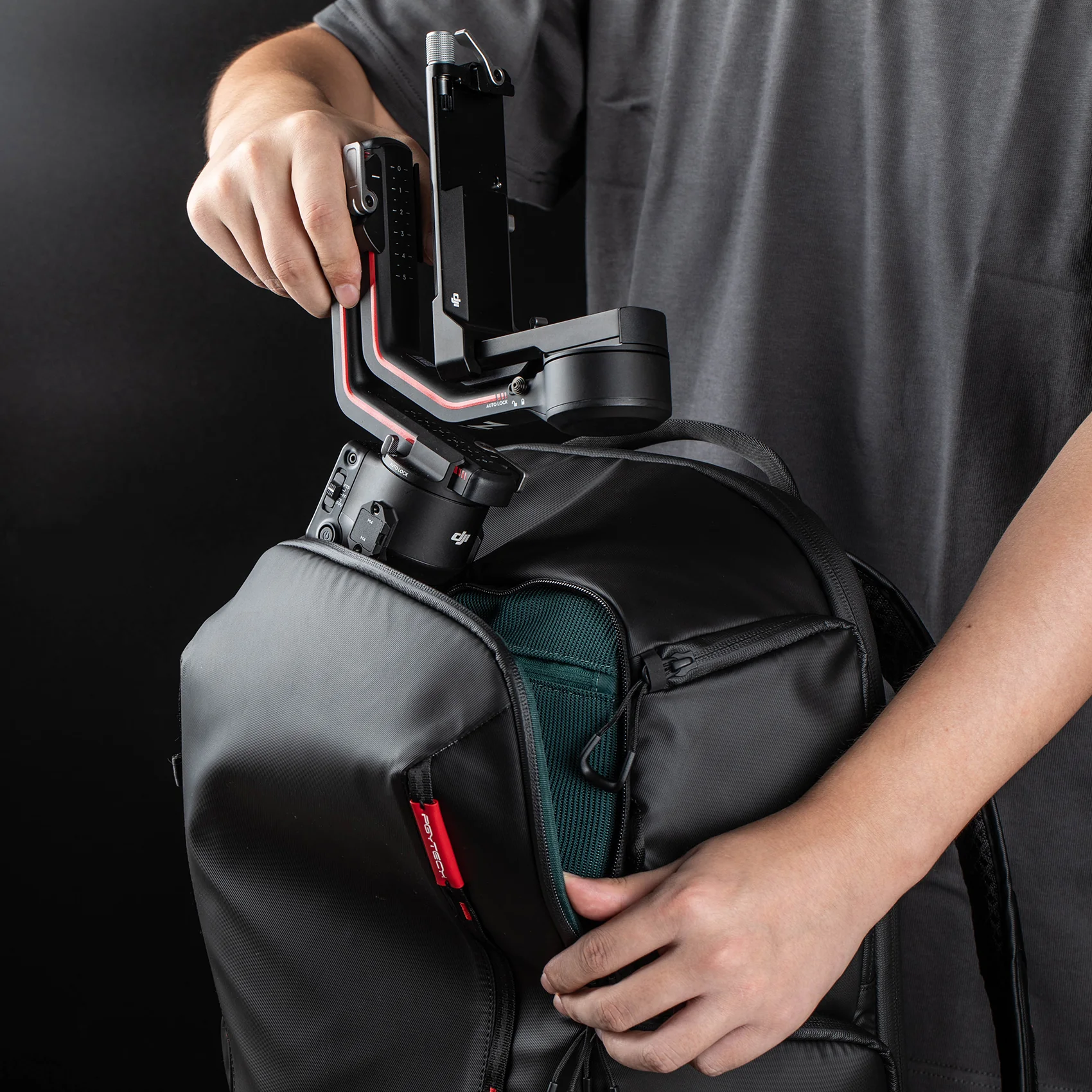 OneMo Lite Backpack 22L - Image 4